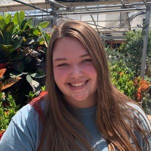 Meet your Posher, Ella